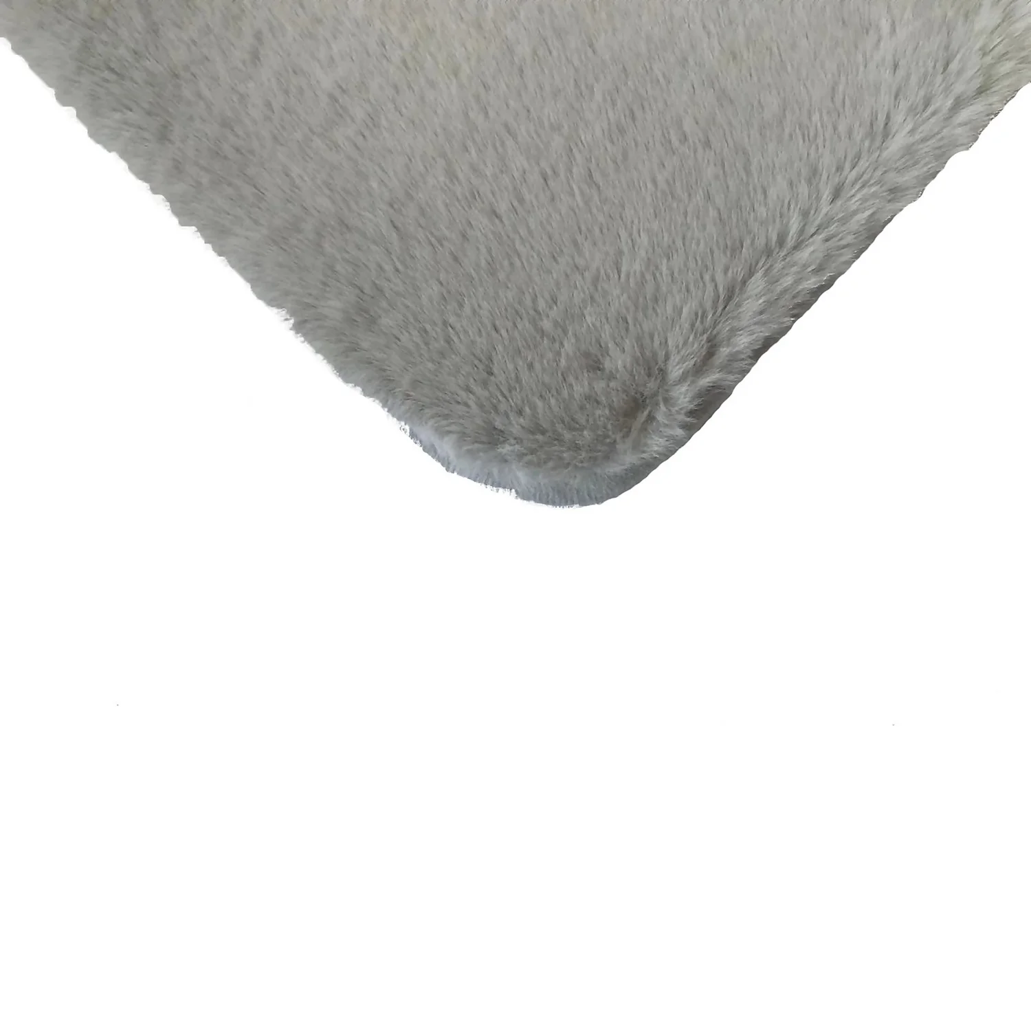 Luxury Soft Faux Fur Rug - 120x170cm - Vapour - Image 3