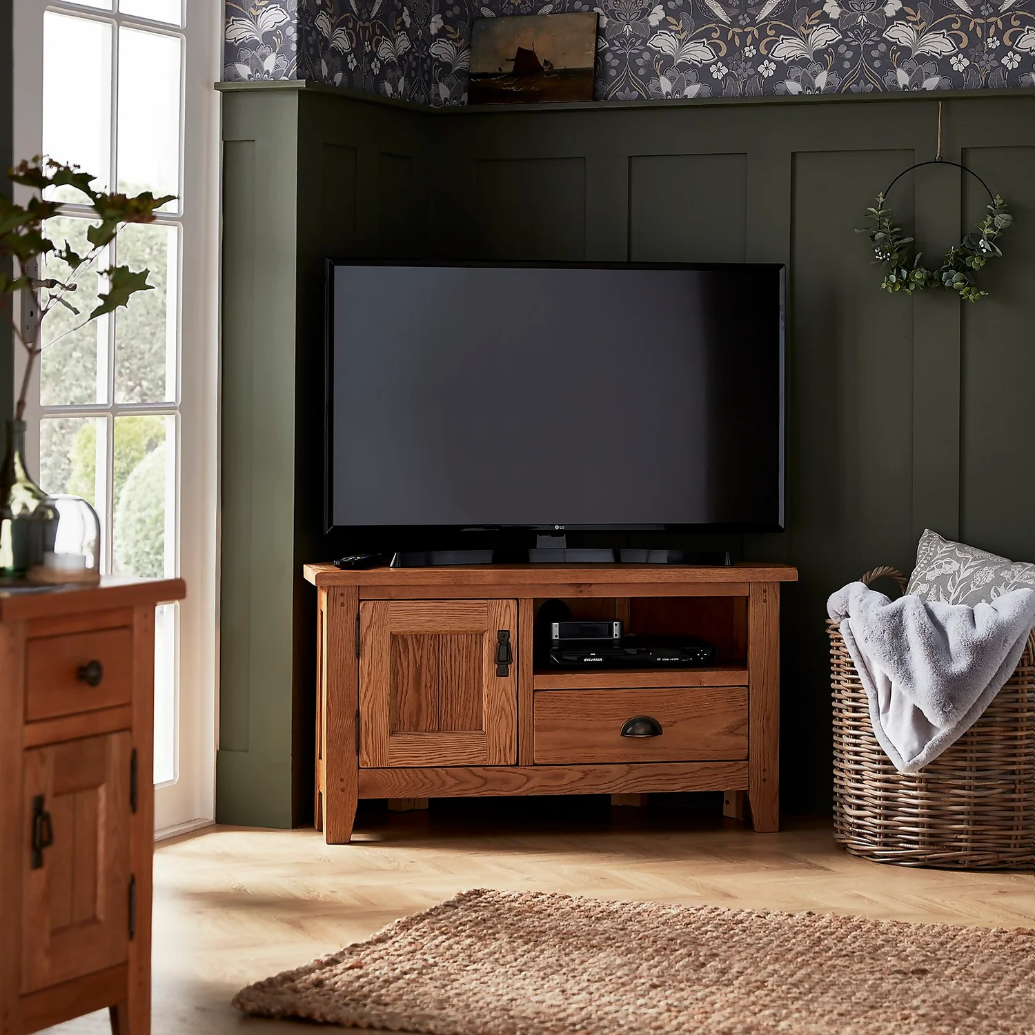 Hocombe Corner TV Stand - Oak - Image 2