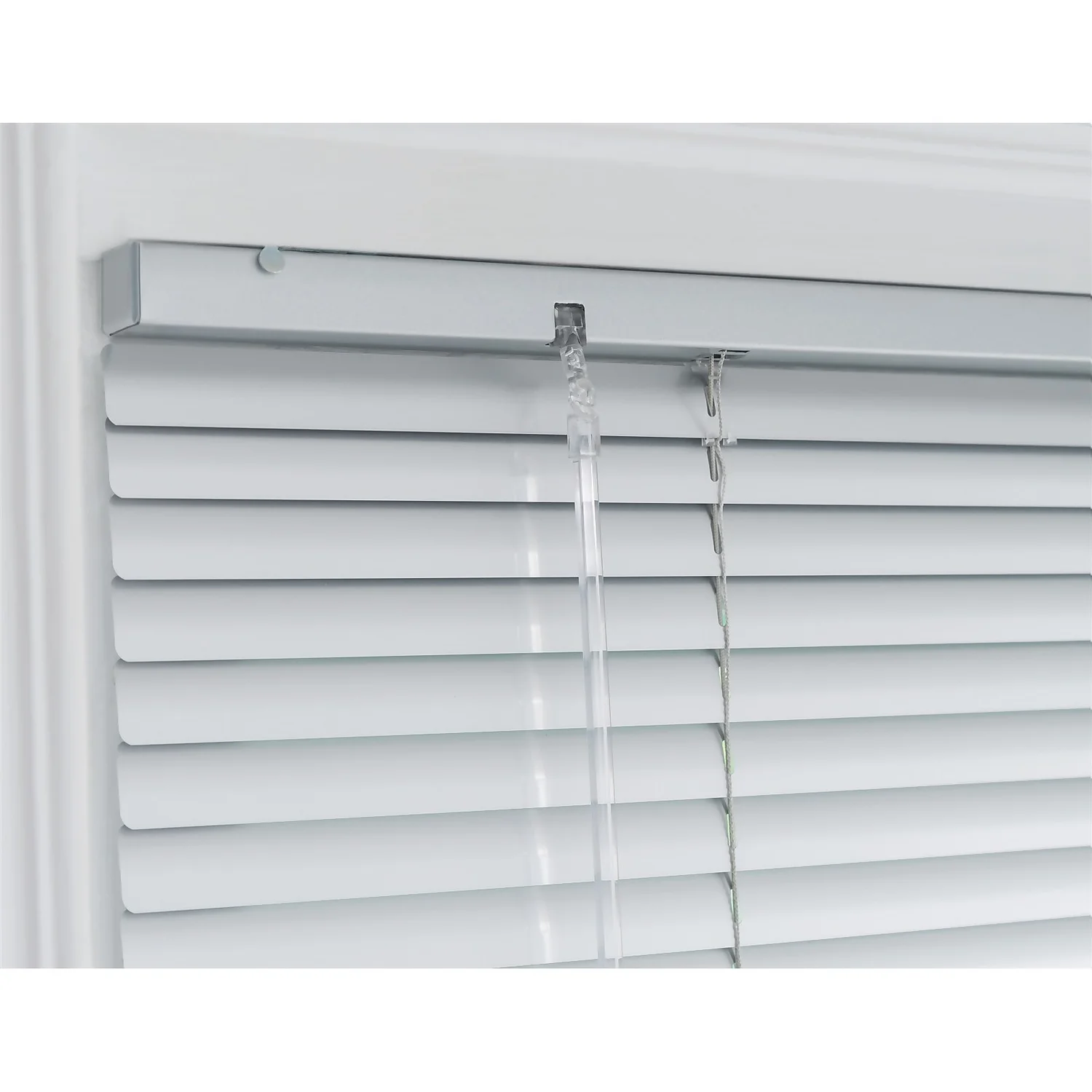 Aluminium Venetian Blind - Silver - 90x160cm - Image 3