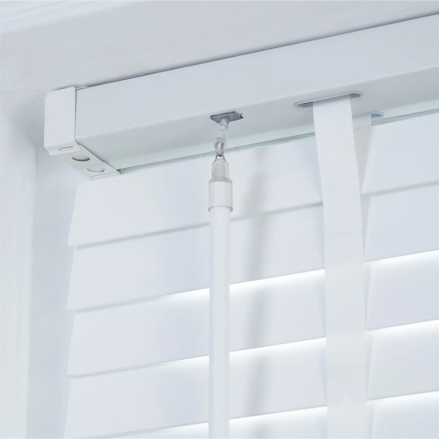 50mm Wood Venetian Blind - White - 70x130cm - Image 4